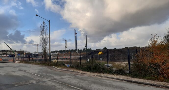 Pour construire des jets privés plus verts, Dassault rase une forêt à Mérignac
